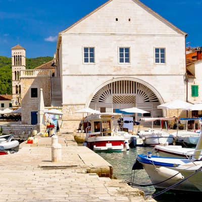 Le théâtre public de Hvar