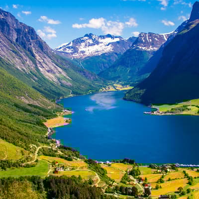 Hjørundfjord