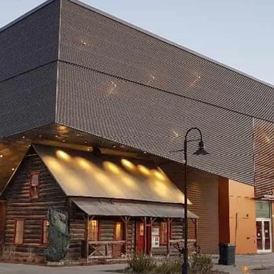 Le MacBride Museum