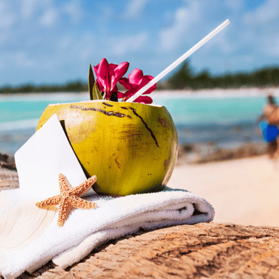 Bar à cocktails sur la plage