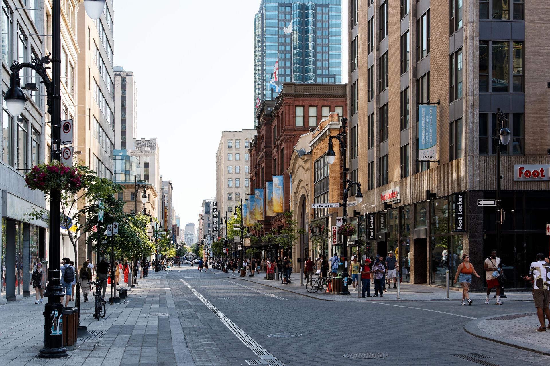 Les boutiques sur la rue Sainte-Catherine