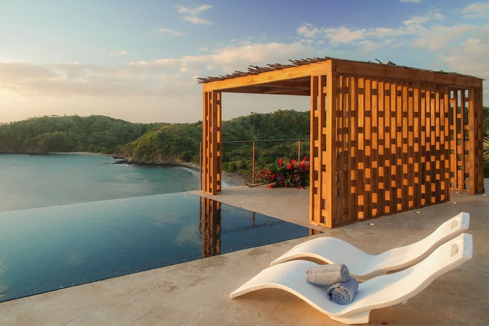 casa chameleon couchers soleil