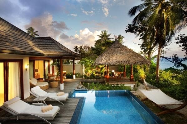 hilton-seychelles-labriz-eco-resort-silhouette