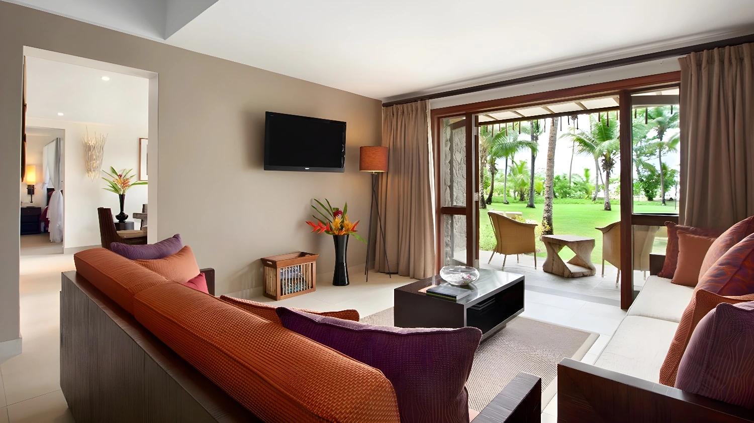 Bar et salon accueillant au Kempinski Seychelles Resort