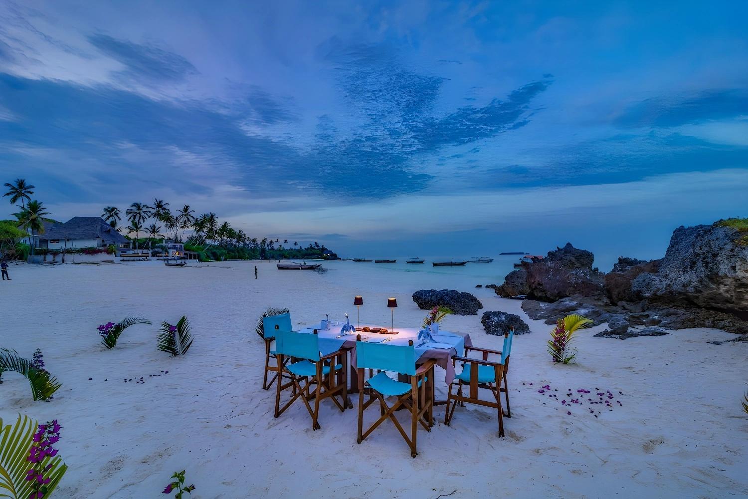Dîner romantique sur la plage au SeVi Boutique Hotel Zanzibar