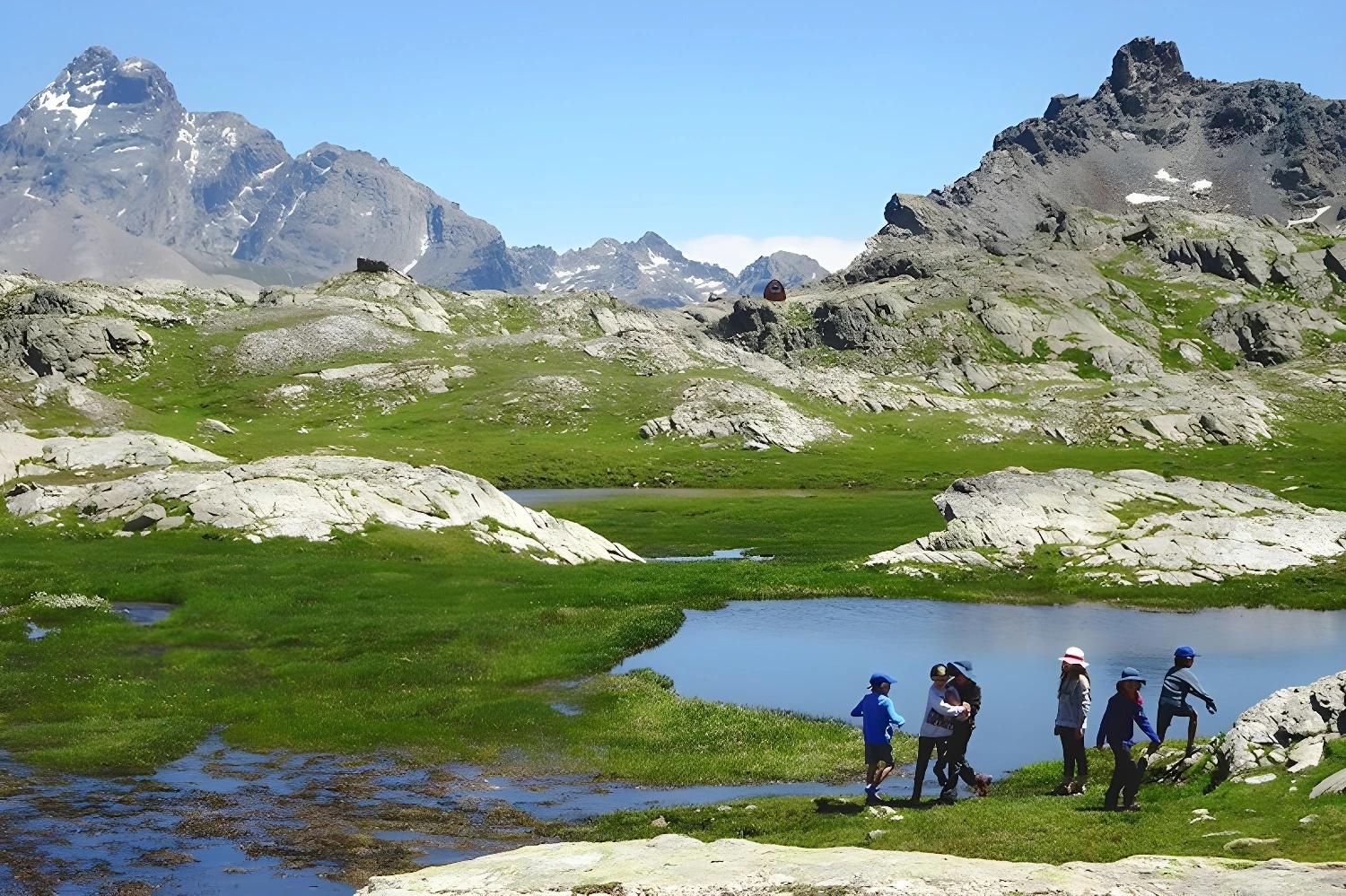 Exploration de la nature dans le Queyras, Multi-activités en famille dans le Queyras