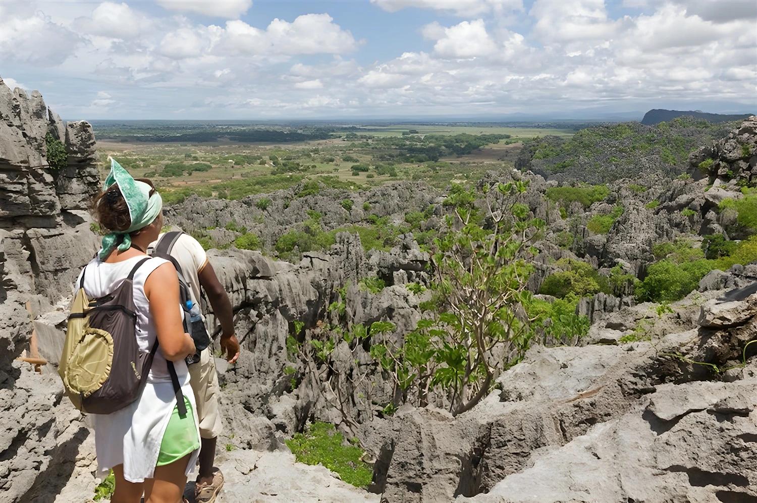 Exploration de formations rocheuses pour le produit Grande découverte du Sud au Nord en confort