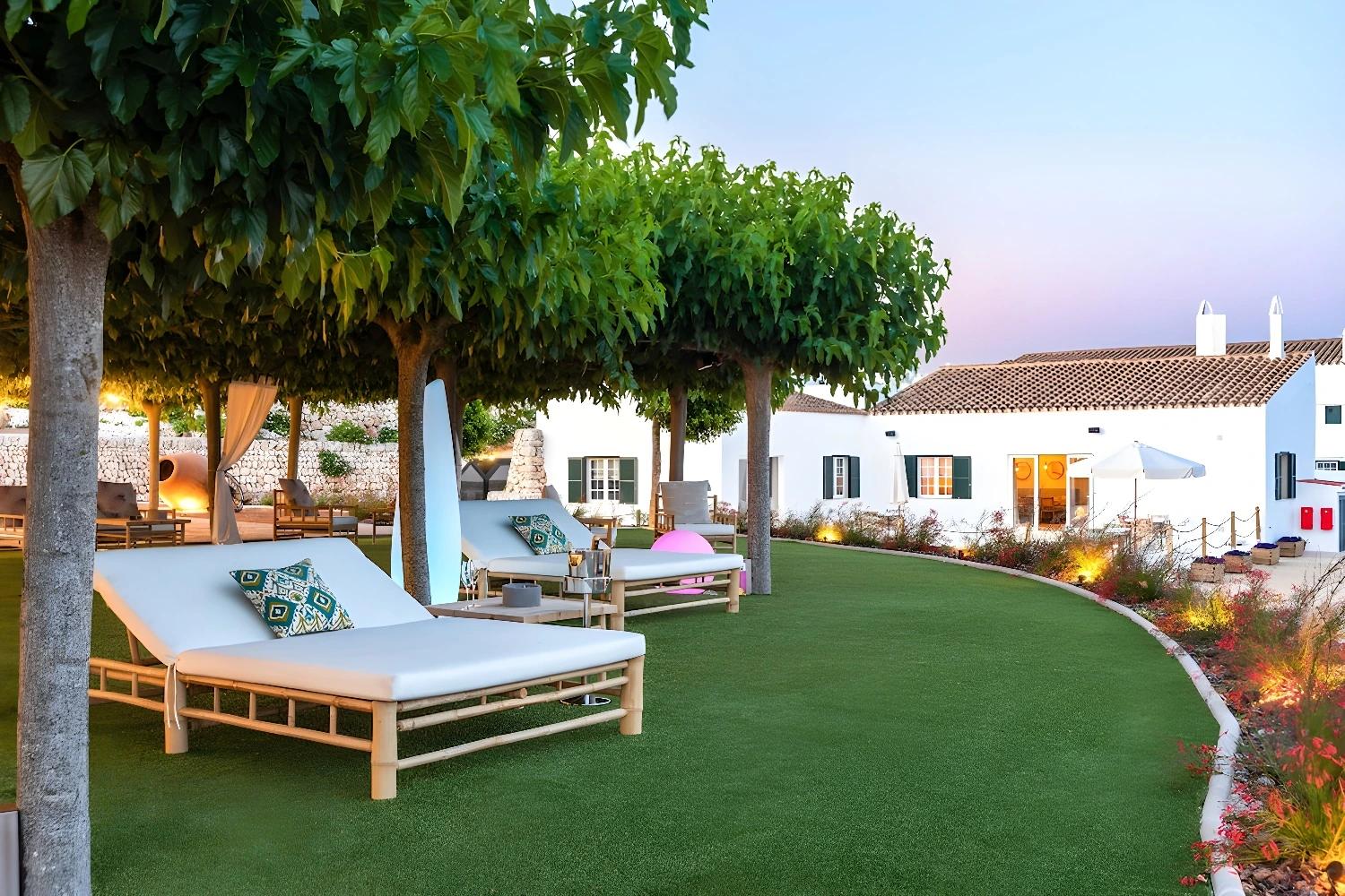 Jardin et espace détente à Agroturismo Llucasaldent Gran Menorca - Adult Only