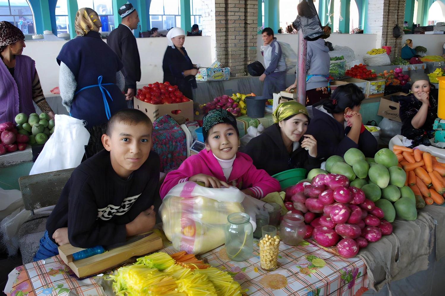Scène de marché local en Ouzbékistan, Splendeurs d'Ouzbékistan