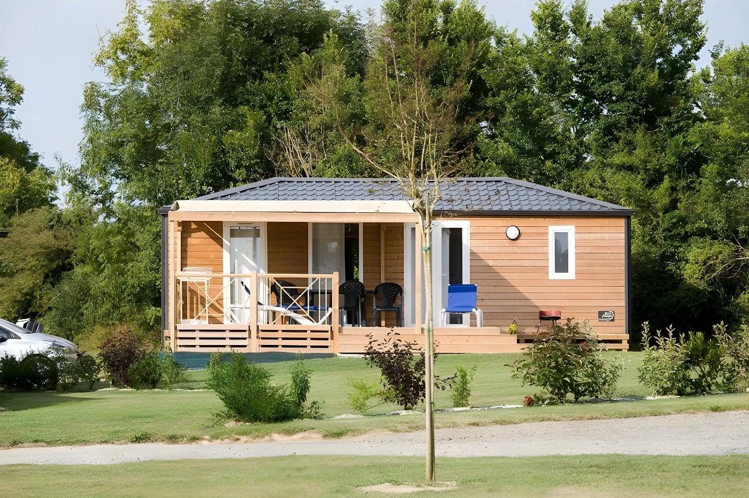Mobil-home moderne au Château de Lez-Eaux