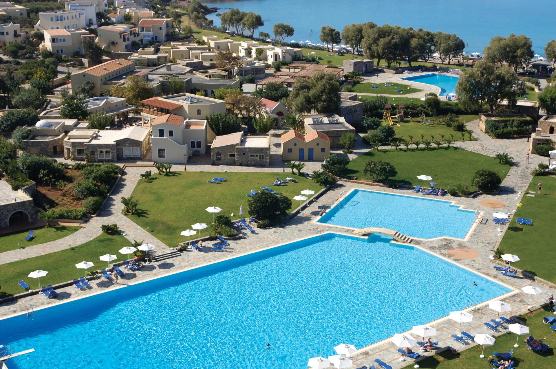 Piscine et jardins du Kalimera Kriti Hotel & Village