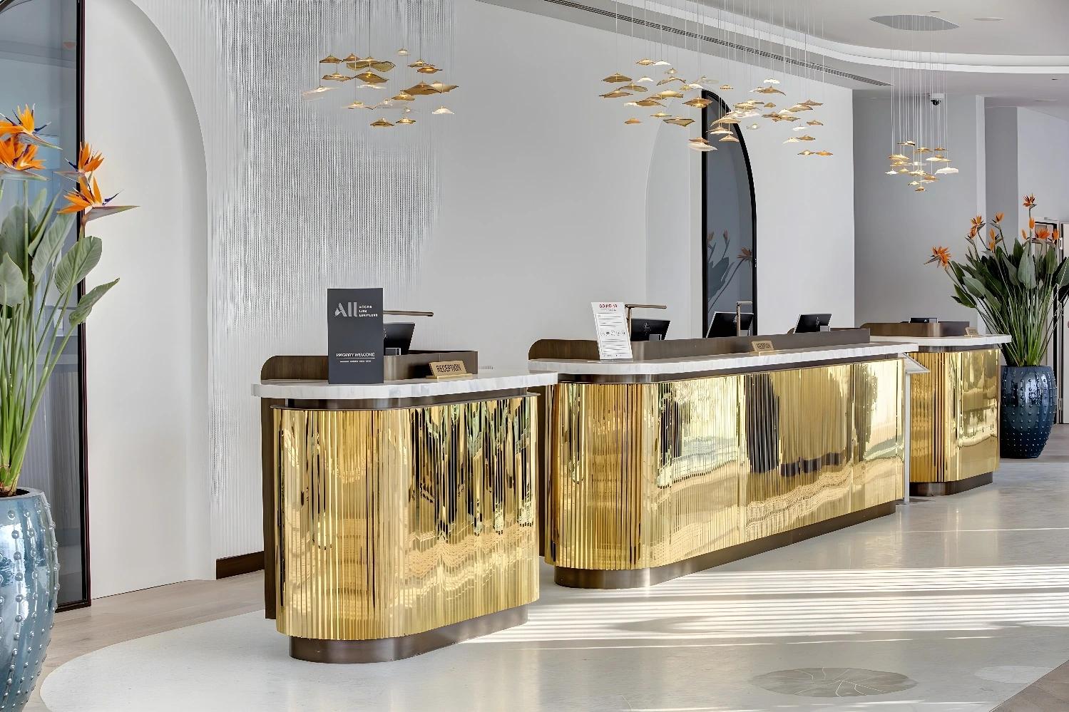 Réception élégante du Rixos Premium Dubrovnik.