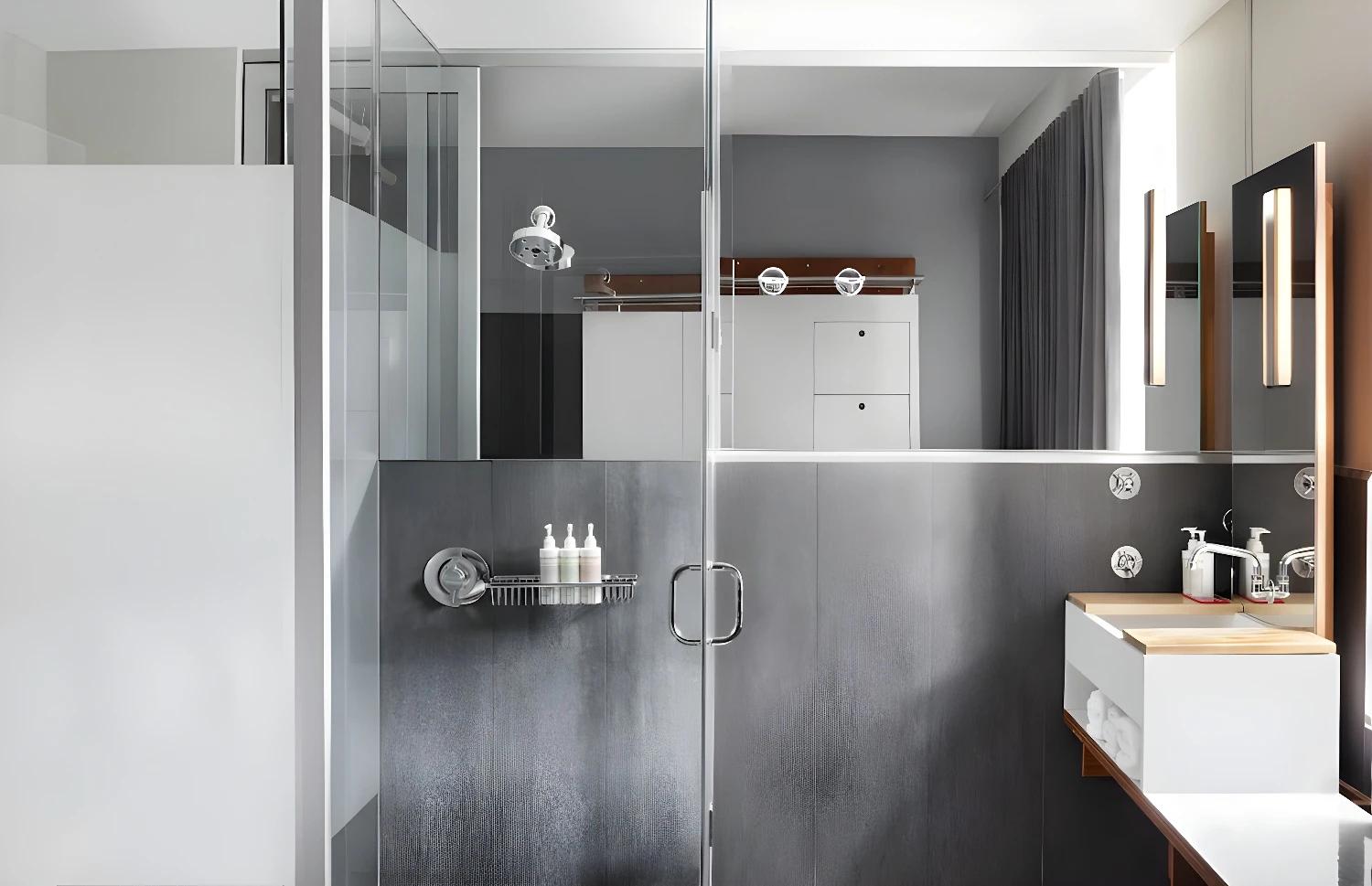 Salle de bain moderne à The Drake