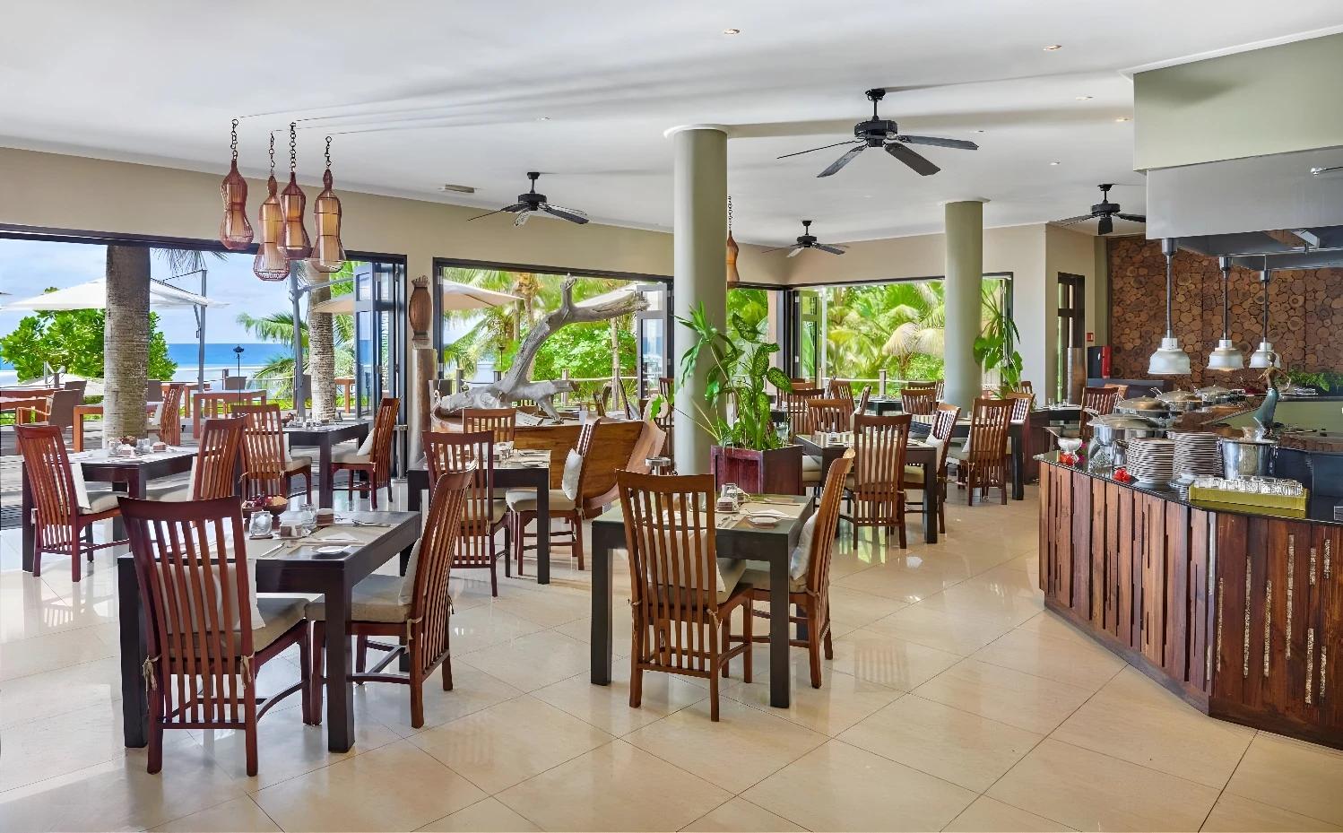 Vue aérienne du Doubletree by Hilton Seychelles - Allamanda Resort & Spa