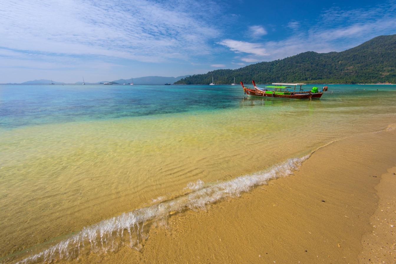 plages tranquilles vie locale