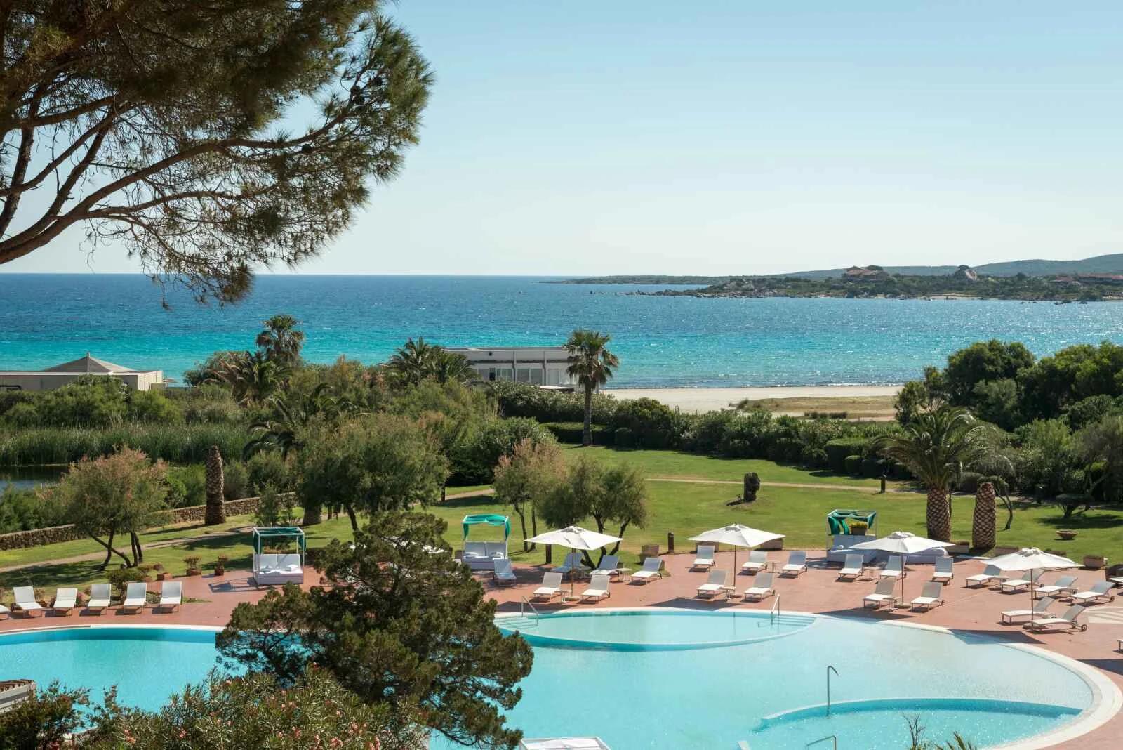 Vacances de rêve en Sardaigne : l'hôtel secret révélé