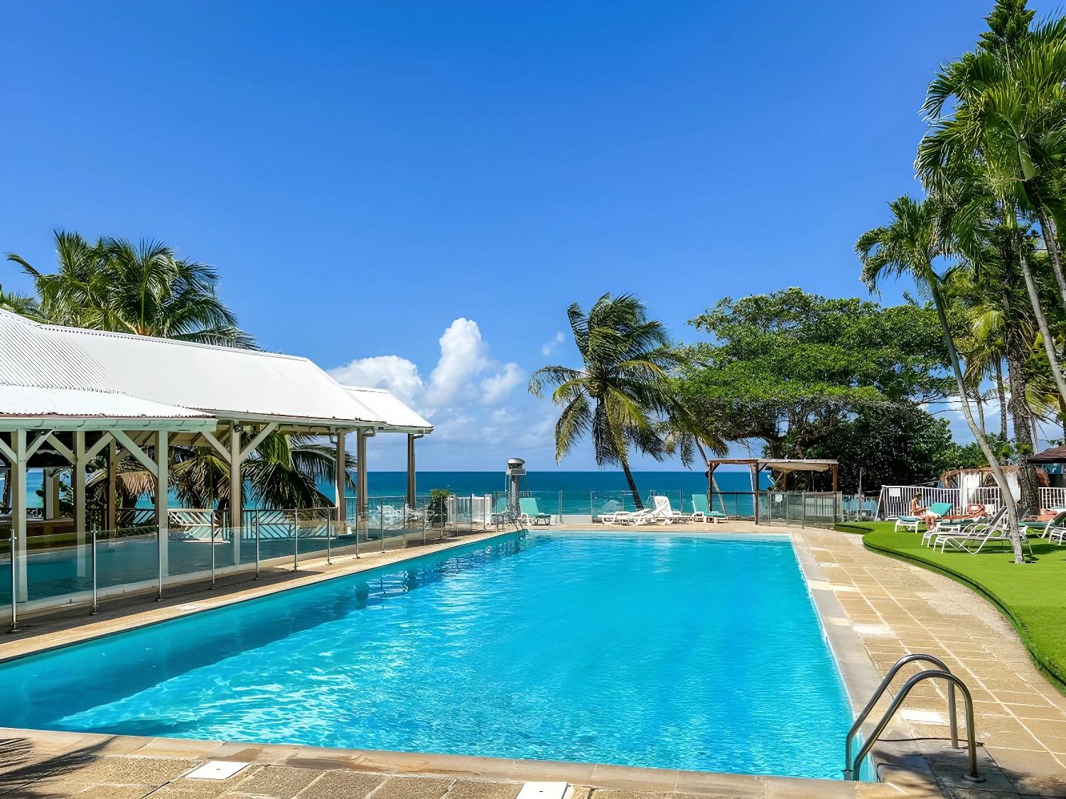 Auberge secrète en Guadeloupe avec plage privée et moulin