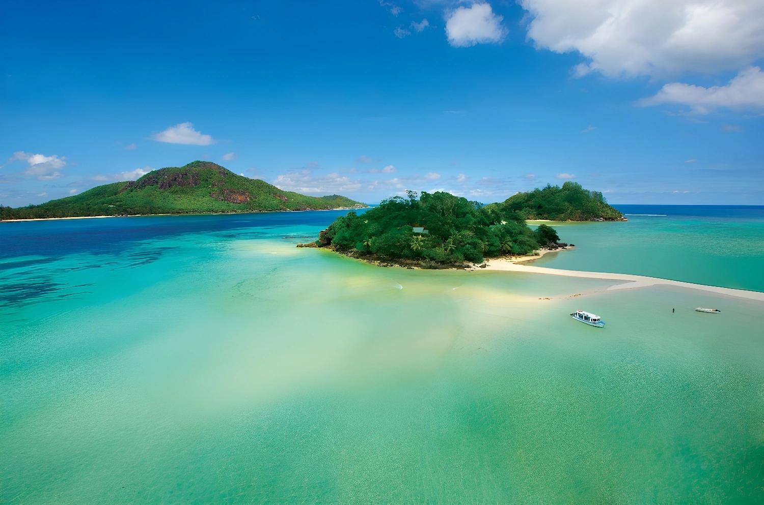 Île privée aux Seychelles : luxe et nature préservée