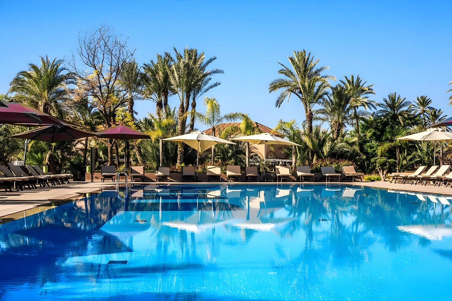 Club all-inclusive à Marrakech avec spa et canoë sur étang