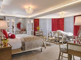 Fitzgeralds Woodlands House