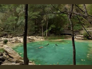 Madagascar : Aventure entre Tsiribihina et Tsingy