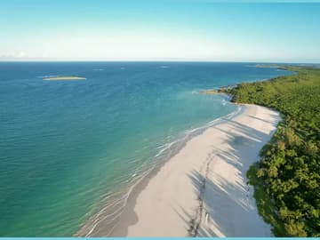 Nosy Be : trésors cachés entre cacao, grottes et boutre