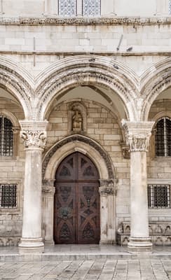 Le Palais des recteurs