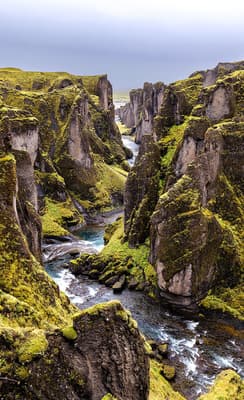 Le canyon de Fjaðrárgljúfur