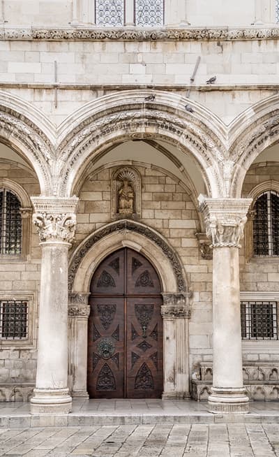 Le Palais des recteurs