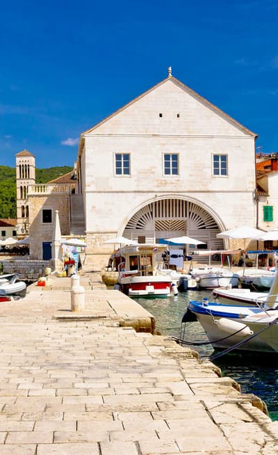 Le théâtre public de Hvar