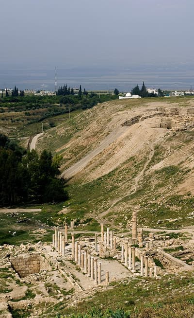 Pella