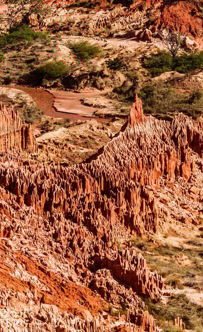 Les Tsingy rouges