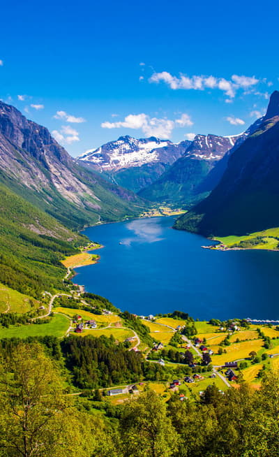 Hjørundfjord