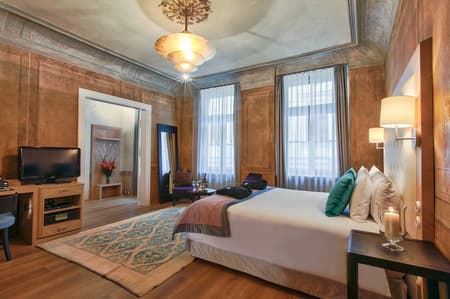 Dome Hotel & Spa